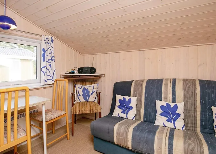 7 Person In Hjorring-by Traum